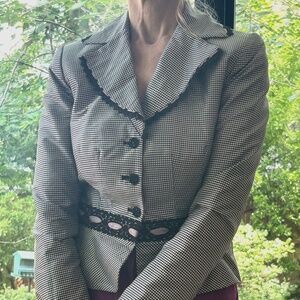Kay Unger houndstooth fitted blazer jacket with ribbon waist and lace edging